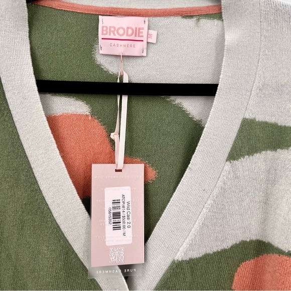NWT Brodie Cashmere Wild Casi 2.0 Pastel Green Cardigan 100% Cashmere Animal M - Picture 11 of 11
